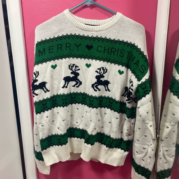 Simple Brand/ Festive Green and White Reindeer Sweater - Picture 5 of 6